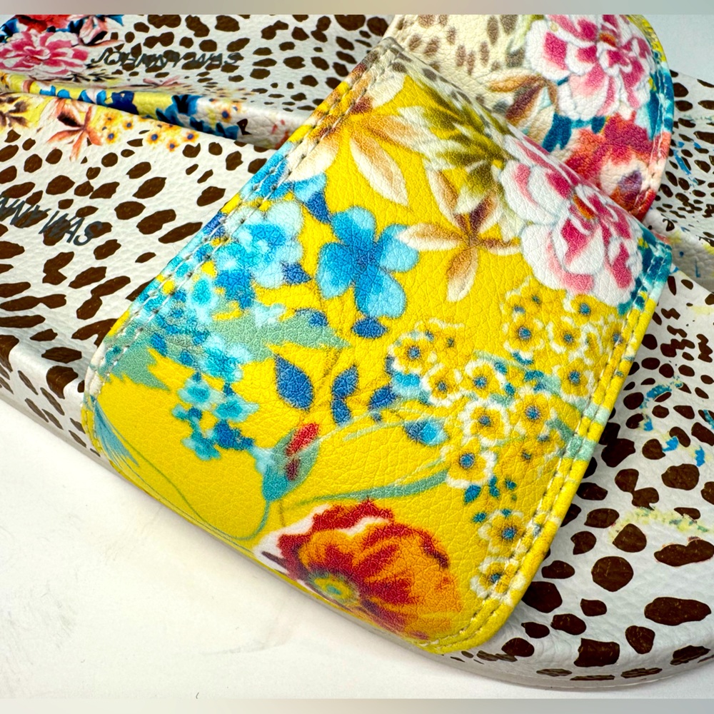Johnny Was Wildflower Pool Slide Women’s Sz 7 Floral Sandals